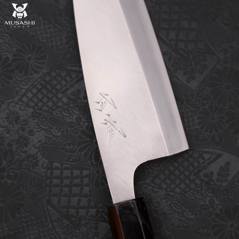 Beginner’s Guide: 5 Easy Ways to Care For Your Japanese Knife